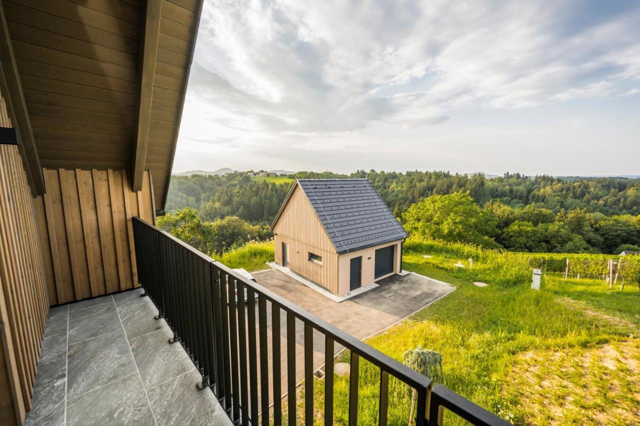 Weinzeit Chalets Гамлиц Екстериор снимка