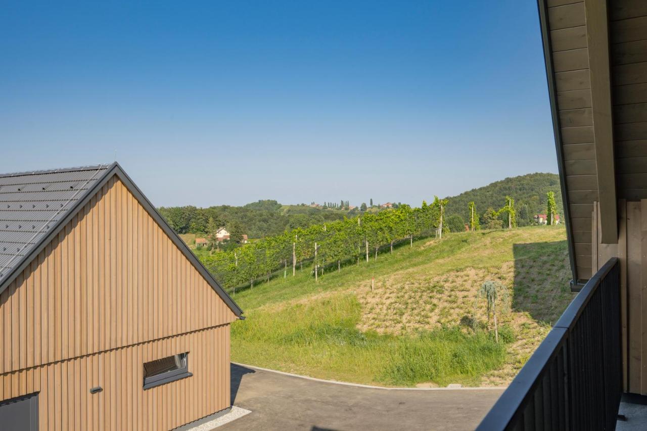Weinzeit Chalets Гамлиц Екстериор снимка